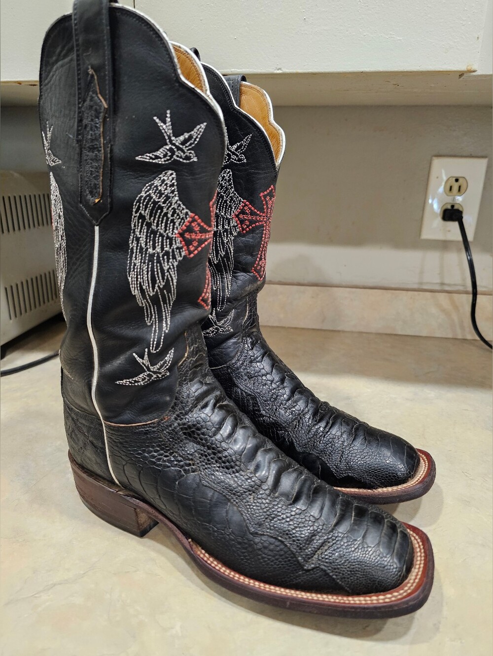 Womens 8 B Lucchese Black OSTRICH LEG Square Toe Western Cowboy Boots, USA
